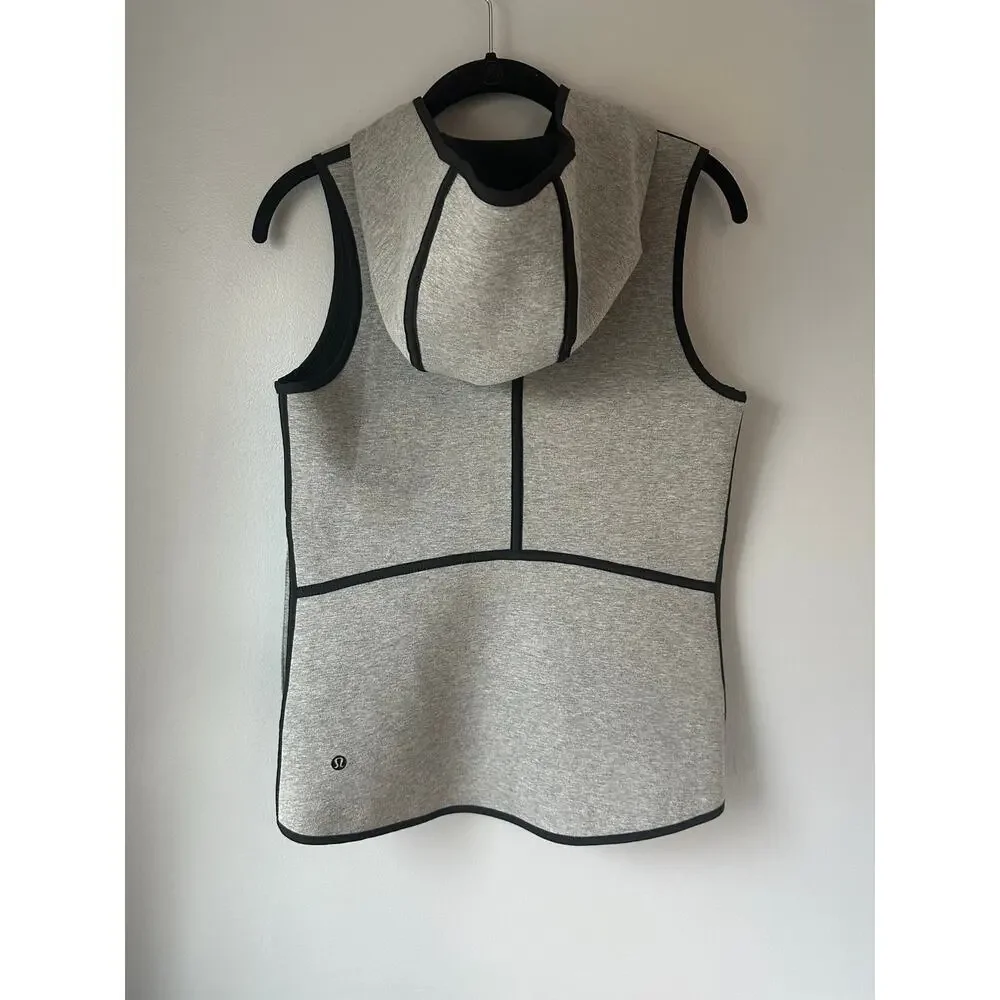 Lululemon Women’s Black Gray Insculpt Vest Hooded Reversible Jacket Size 4 - Picture 7 of 10